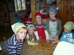 Pečenie medovníkov 5. trieda